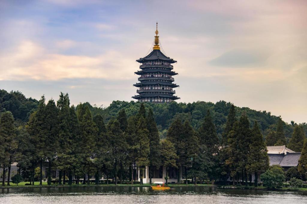 Wuyang Holiday Hotel Hangzhou Exterior photo